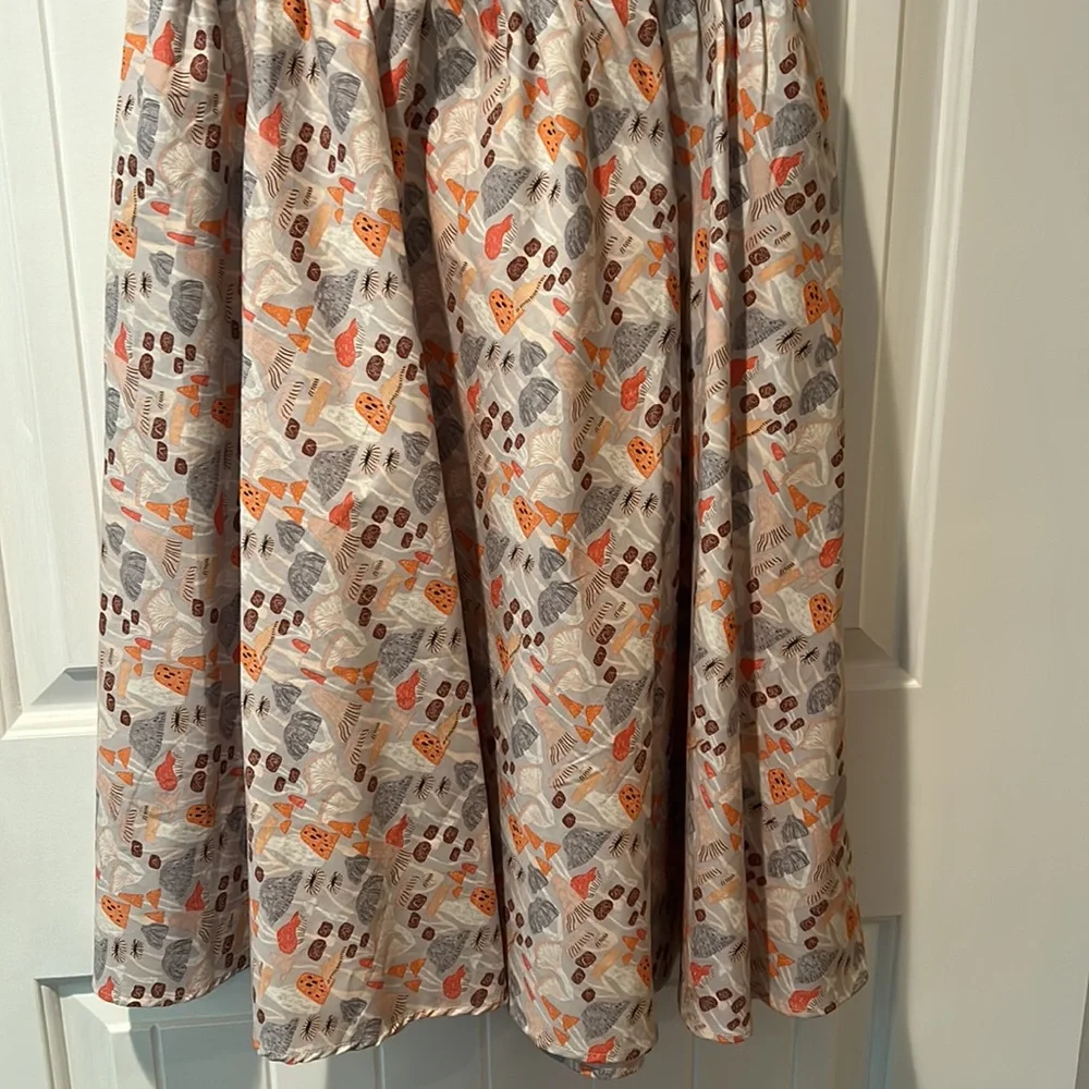 Retrolicious Mushroom Pocketed Dress With Pink Wrap Cardigan - Picture 6 of 15